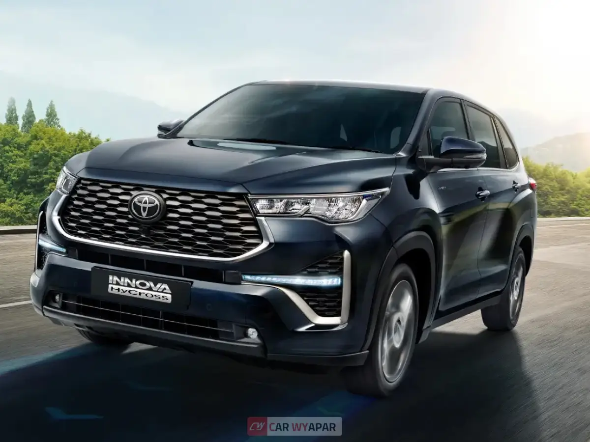 Toyota Innova Hycross